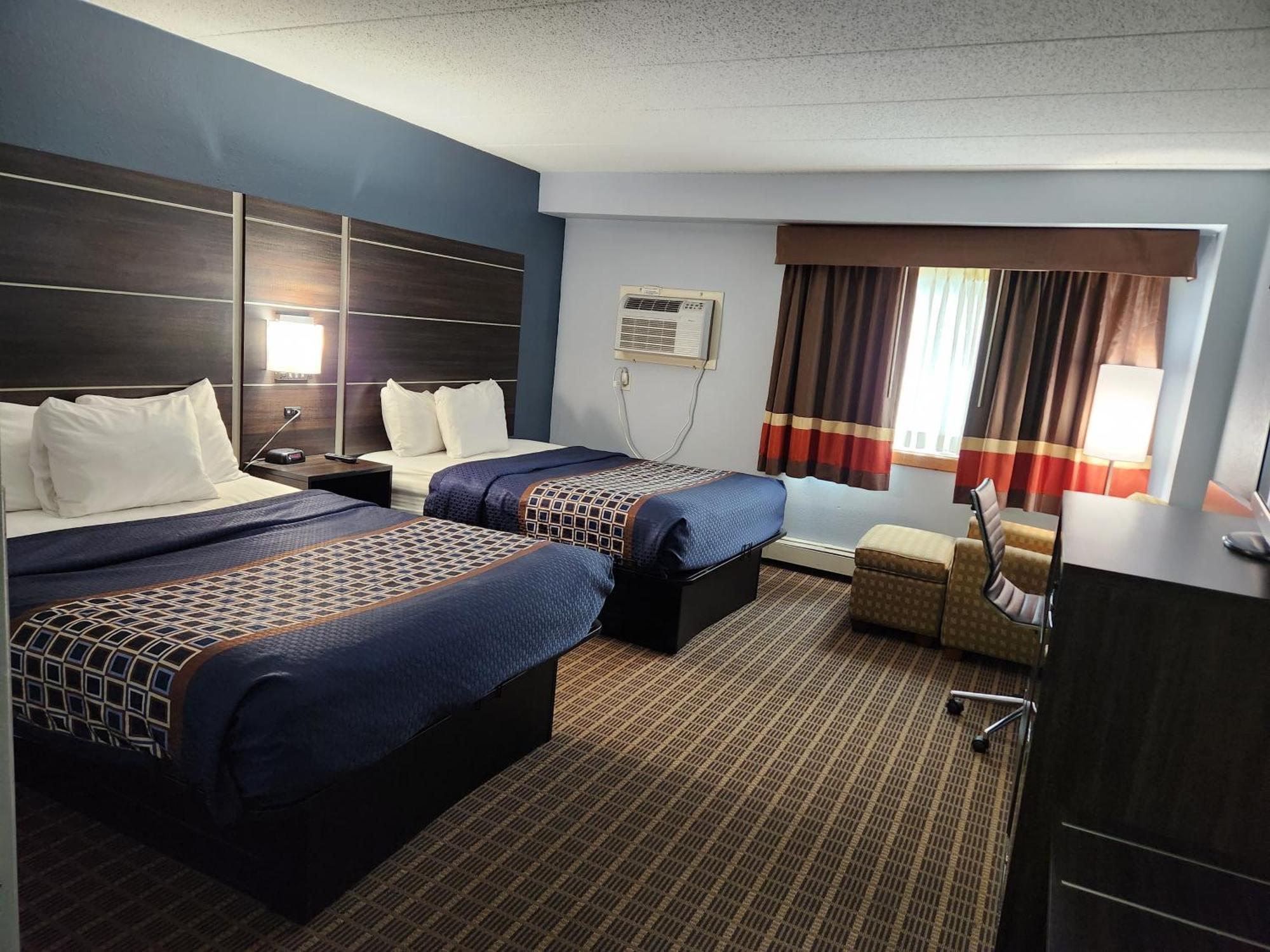 Stillwater Inn & Suites Bagian luar foto